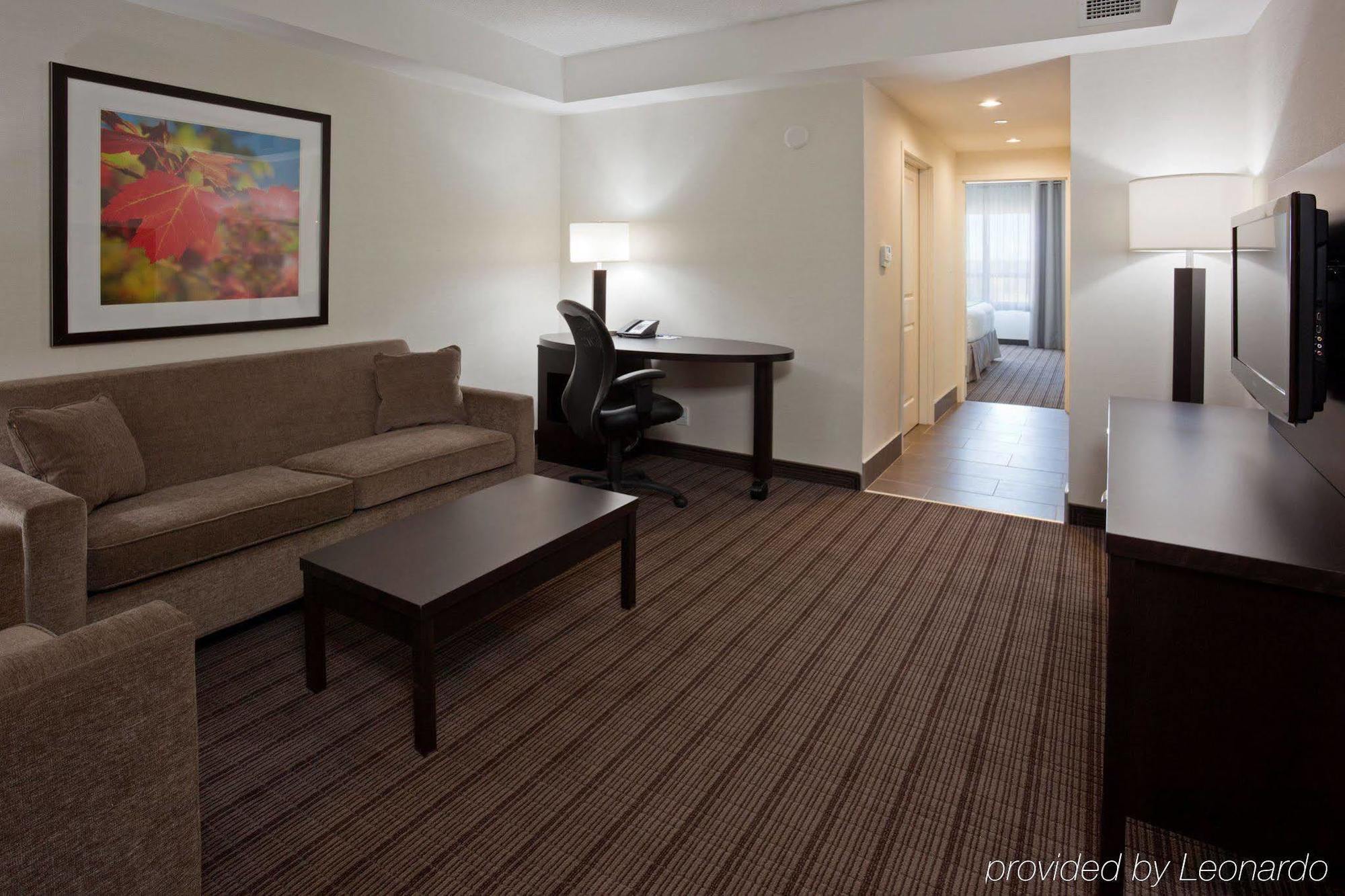 Holiday Inn Express & Suites New Liskeard Bilik gambar