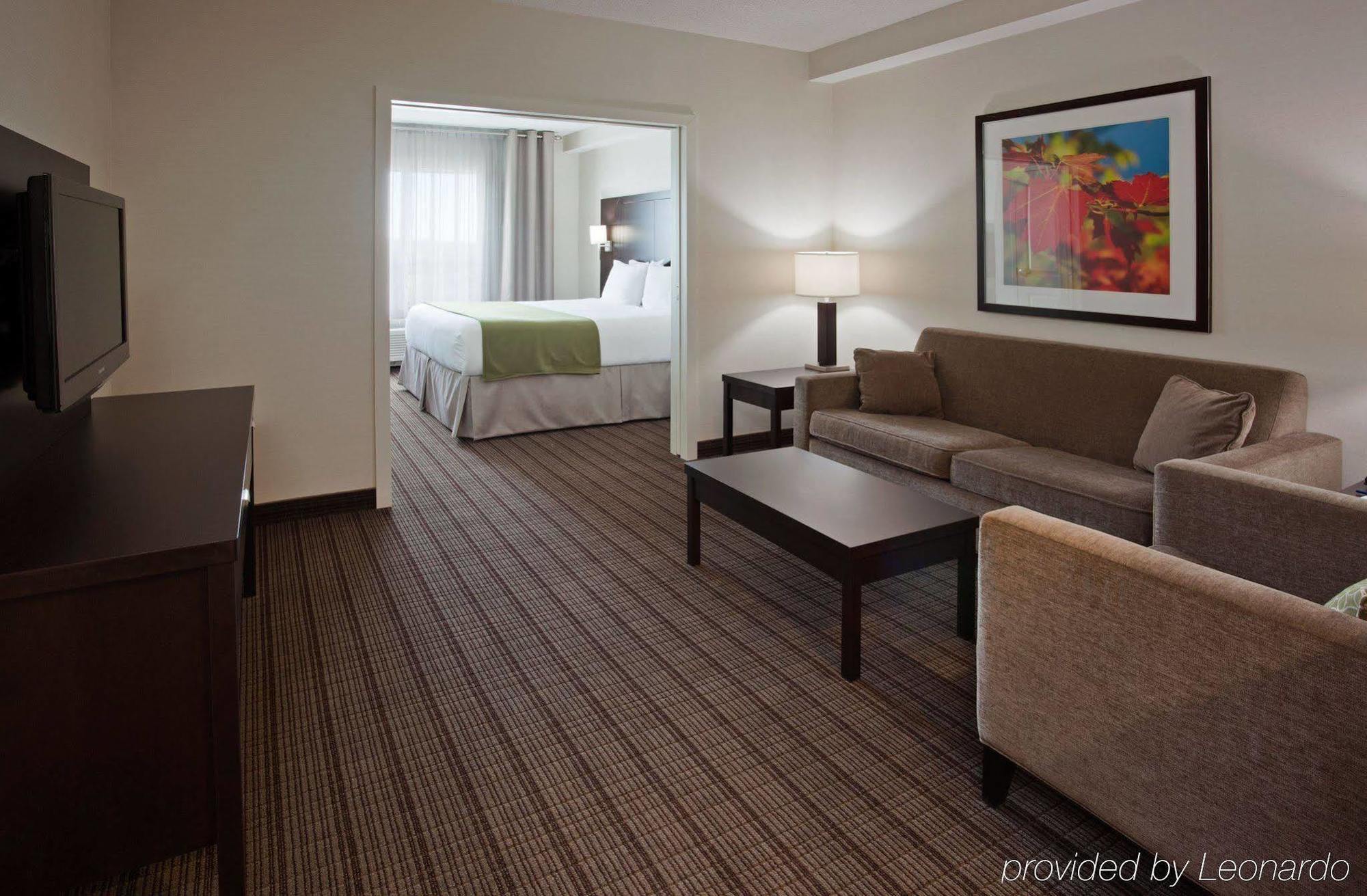 Holiday Inn Express & Suites New Liskeard Bilik gambar