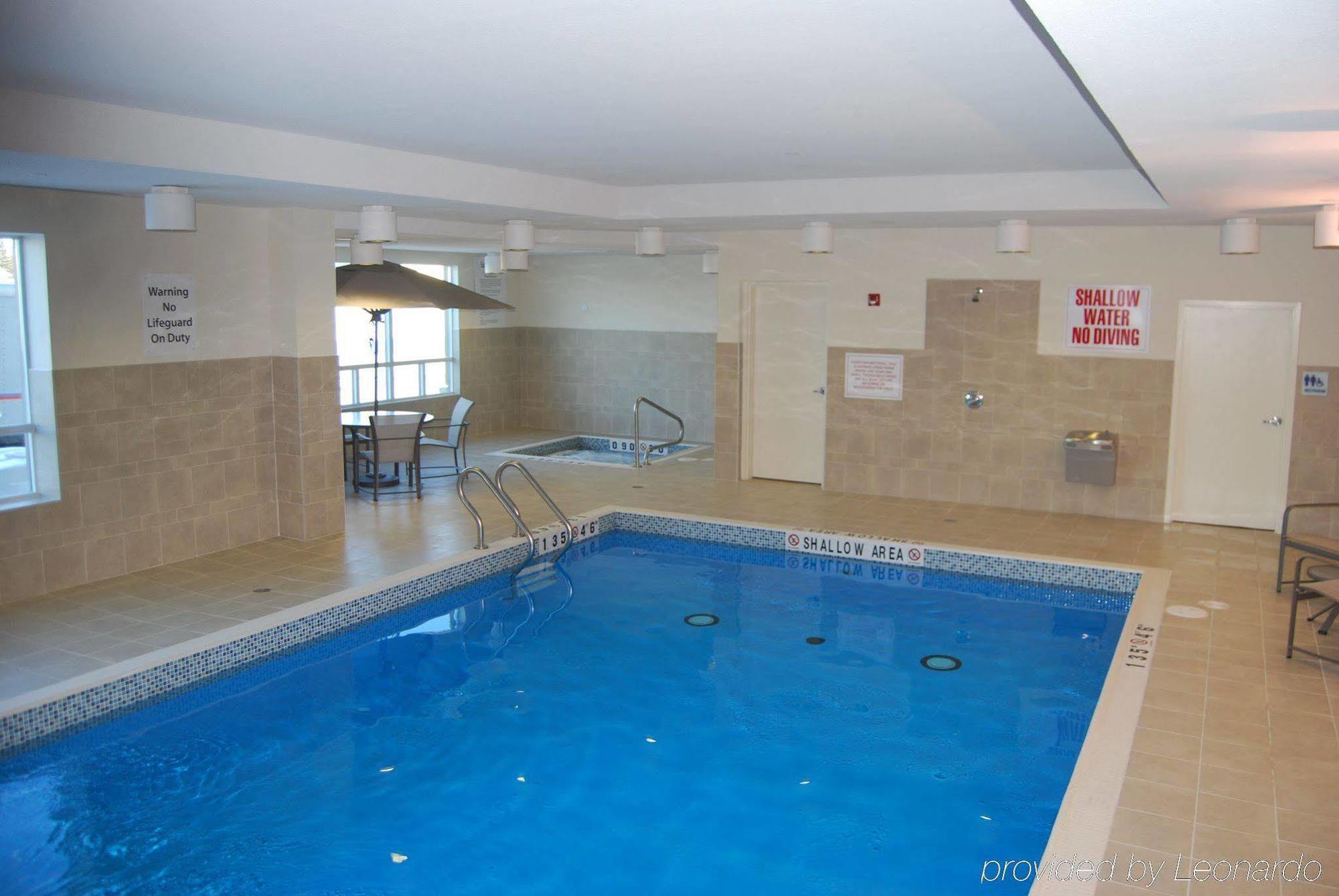 Holiday Inn Express & Suites New Liskeard Luaran gambar